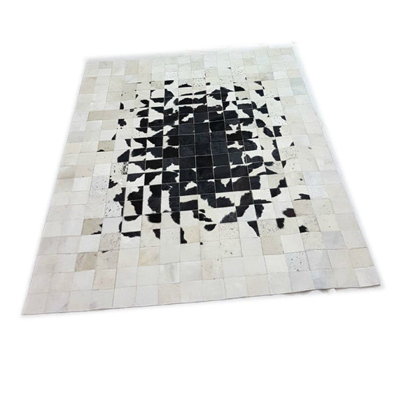 Cowhide Rug 1.6 x 2.0m Peau de Vache. Piel de Vaca