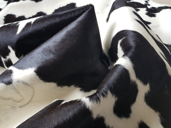 XXXL Cowhide Rug BLACK & WHITE Peau de Vache