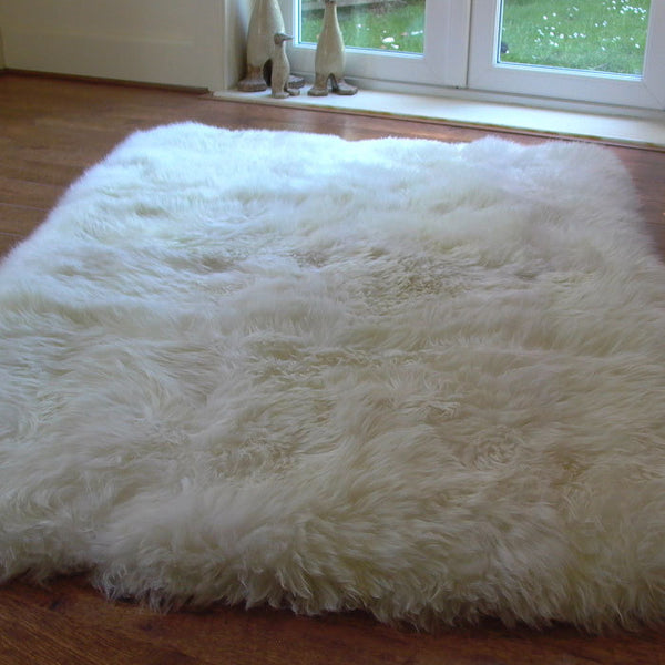 Sheepskin Rug Genuine 4' x 6'.