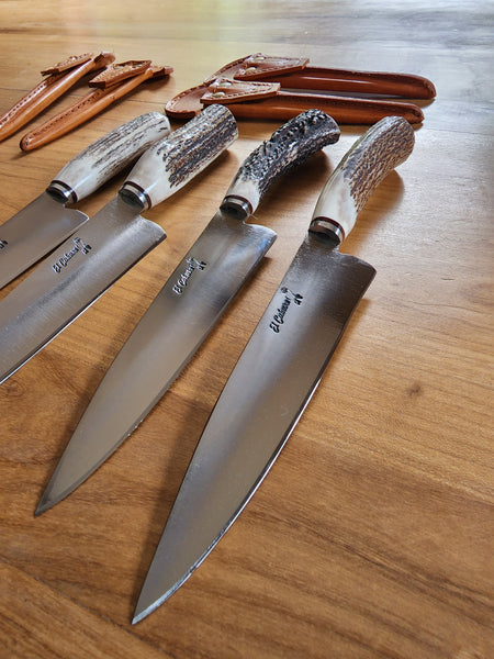 SET of 4 DEER HORN ARGENTINE GAUCHO KNIVES . Carbon Steel 1070 Blade. Mission Argentina. 6.3" Blade
