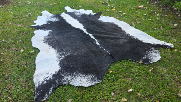XL BLACK  Cowhide Rug Peau de Vache. Tapis gris