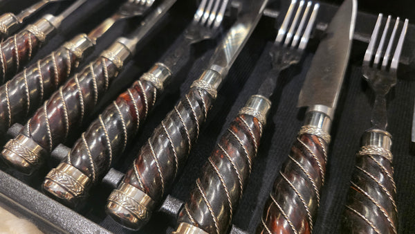 Steak Knives Set x 6 Forks & knives Wooden Box Juego de Cuchillos Asado. Premium. Mission Argentina