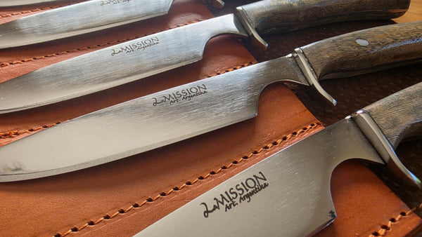 SET OF 4 STEAK KNIVES  Argentine Gaucho Wood Handle Stainless Steel 420 Mission Argentina.