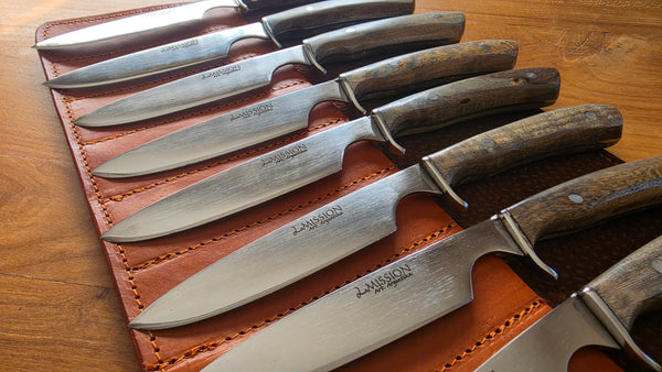 SET OF 4 STEAK KNIVES  Argentine Gaucho Wood Handle Stainless Steel 420 Mission Argentina.